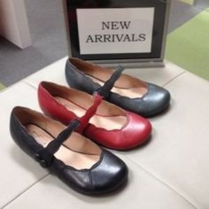 Miz Mooz Carlotta low wedge in black, size 10